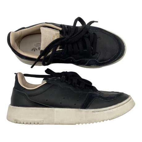 Naisten Adidas - Tennarit, koko 36 - Musta ()