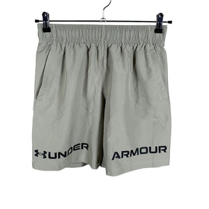 Naisten Under Armour - Urheilushortsit, koko 38 - Vihreä (1)