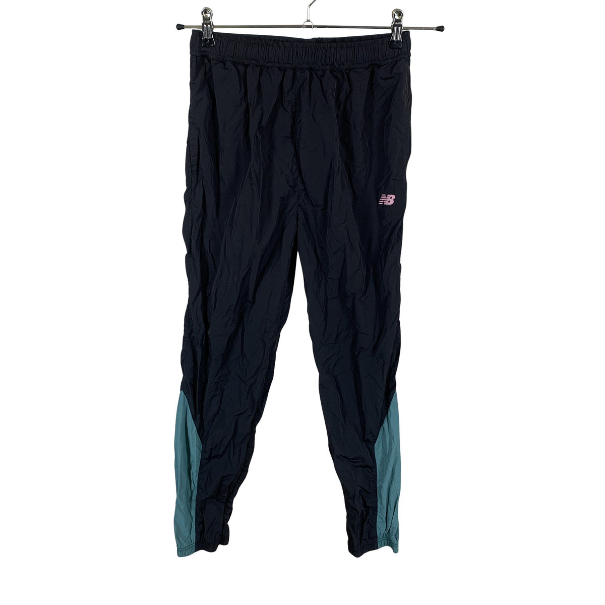 Unisex New Balance - Urheiluhousut, koko 164 - 170 - Musta (1)