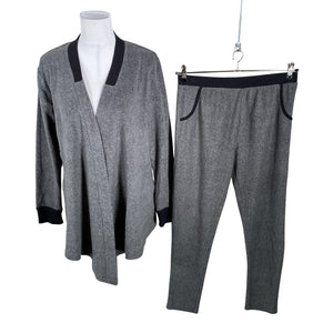 Naisten DKNY - Collegeasu, koko 40 - Harmaa (1)