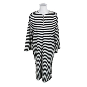 Naisten Marimekko - Trikoomekko, koko 40 - Musta (1)