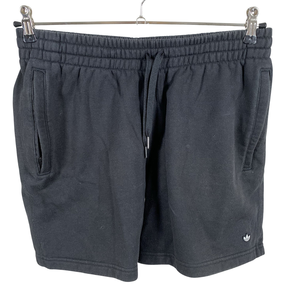 Naisten Adidas - Collegeshortsit, koko 38 - Musta (1)