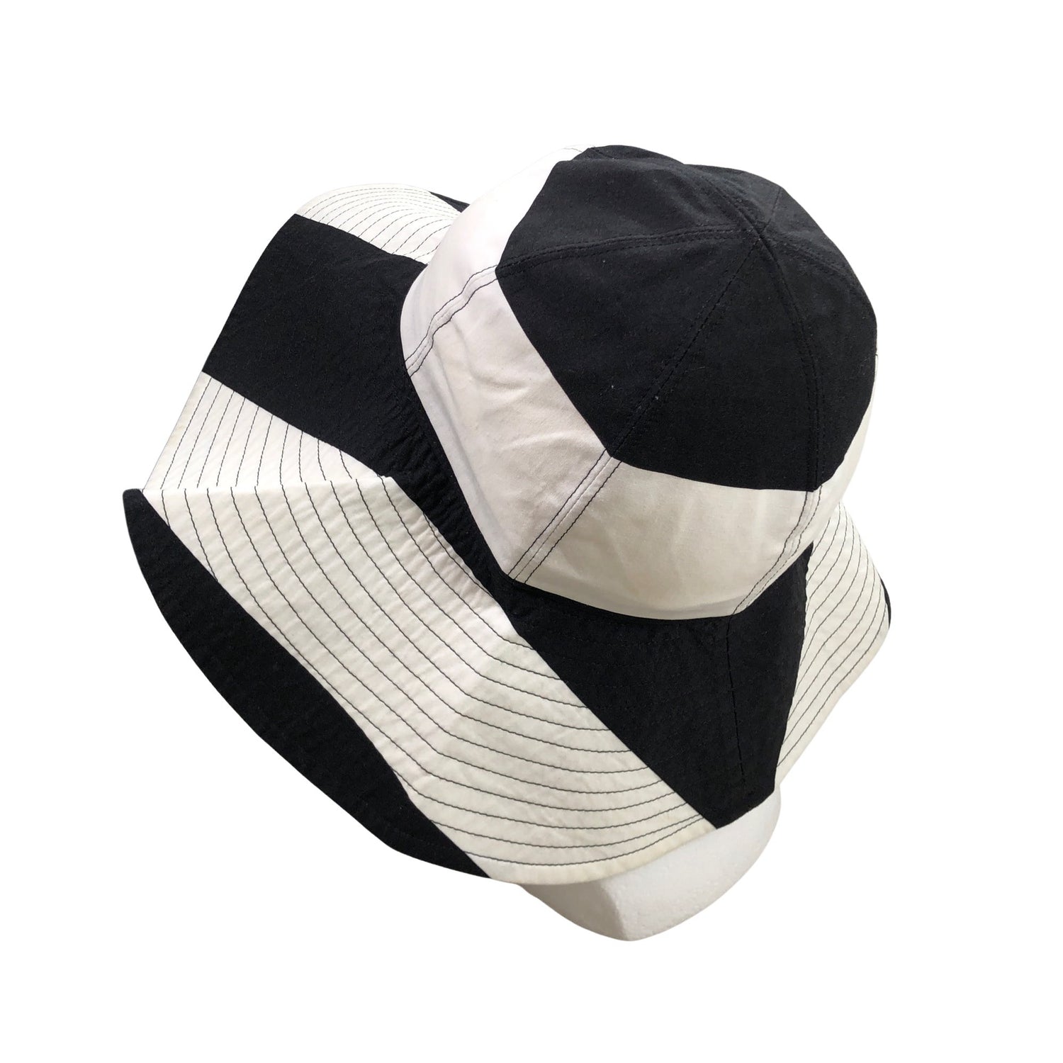  Hattu  Kesähattu, koko 54 - 56 cm  Marimekko 