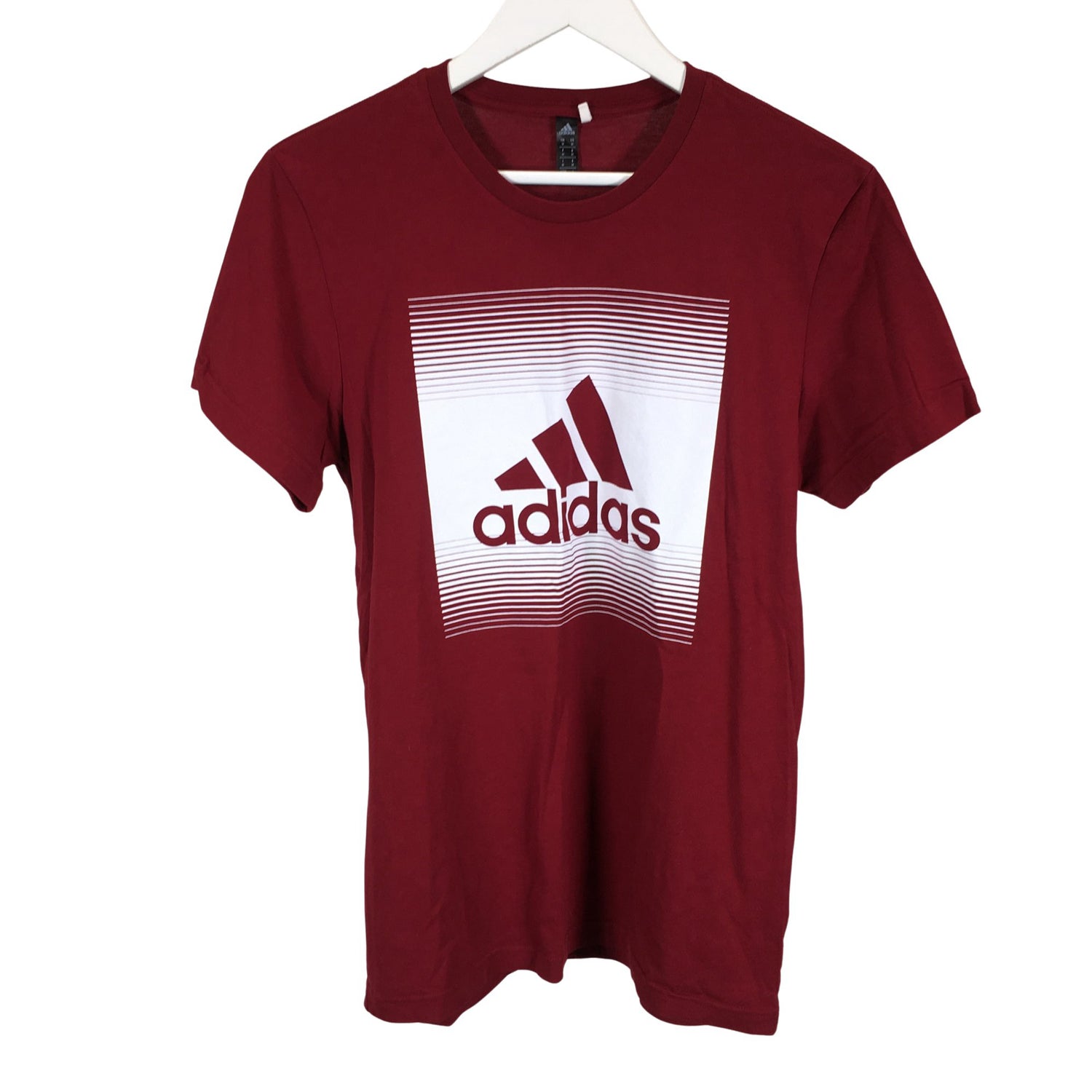  T-paita  T-paita, koko M  Adidas 