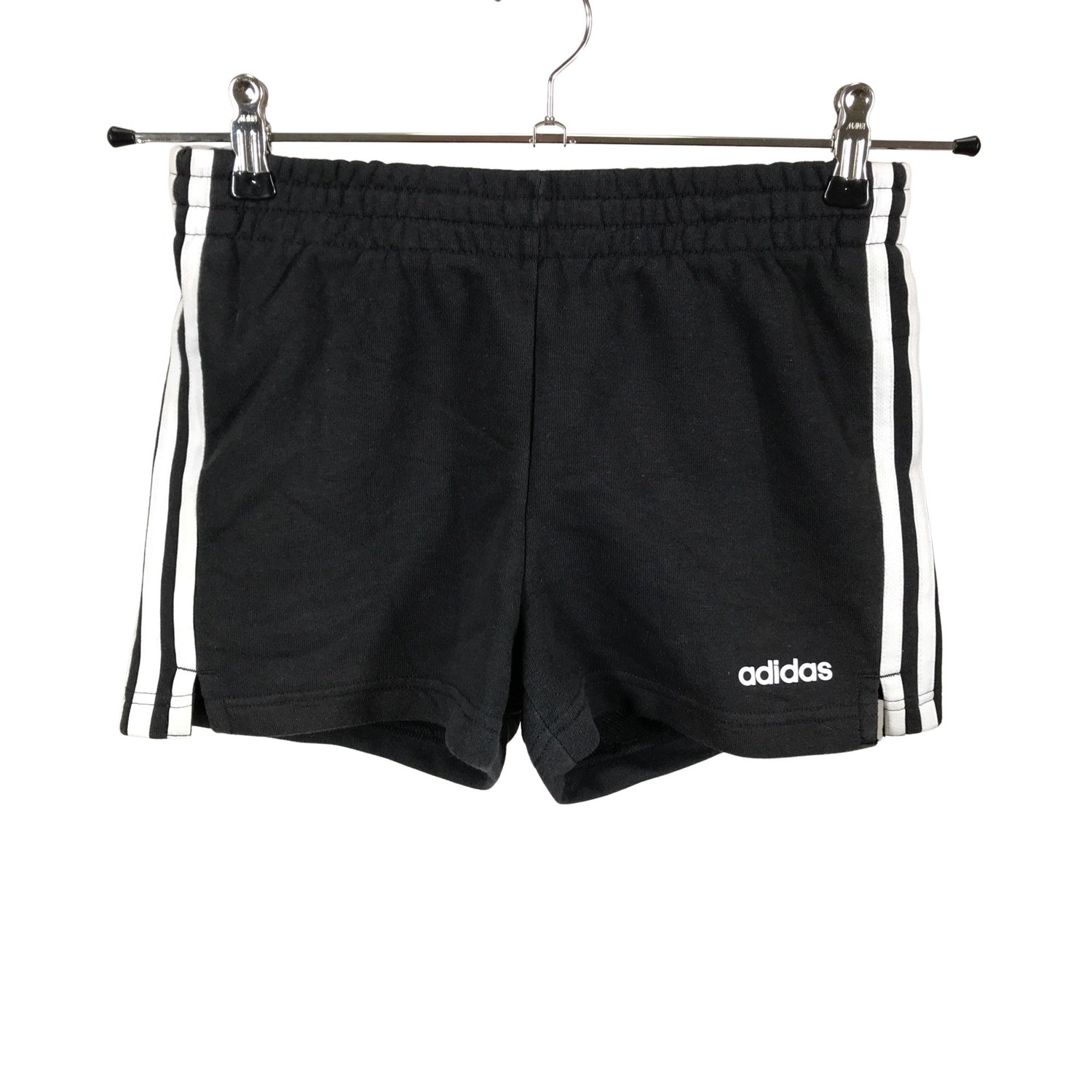  Shortsit  Shortsit, koko 158 - 164  Adidas 
