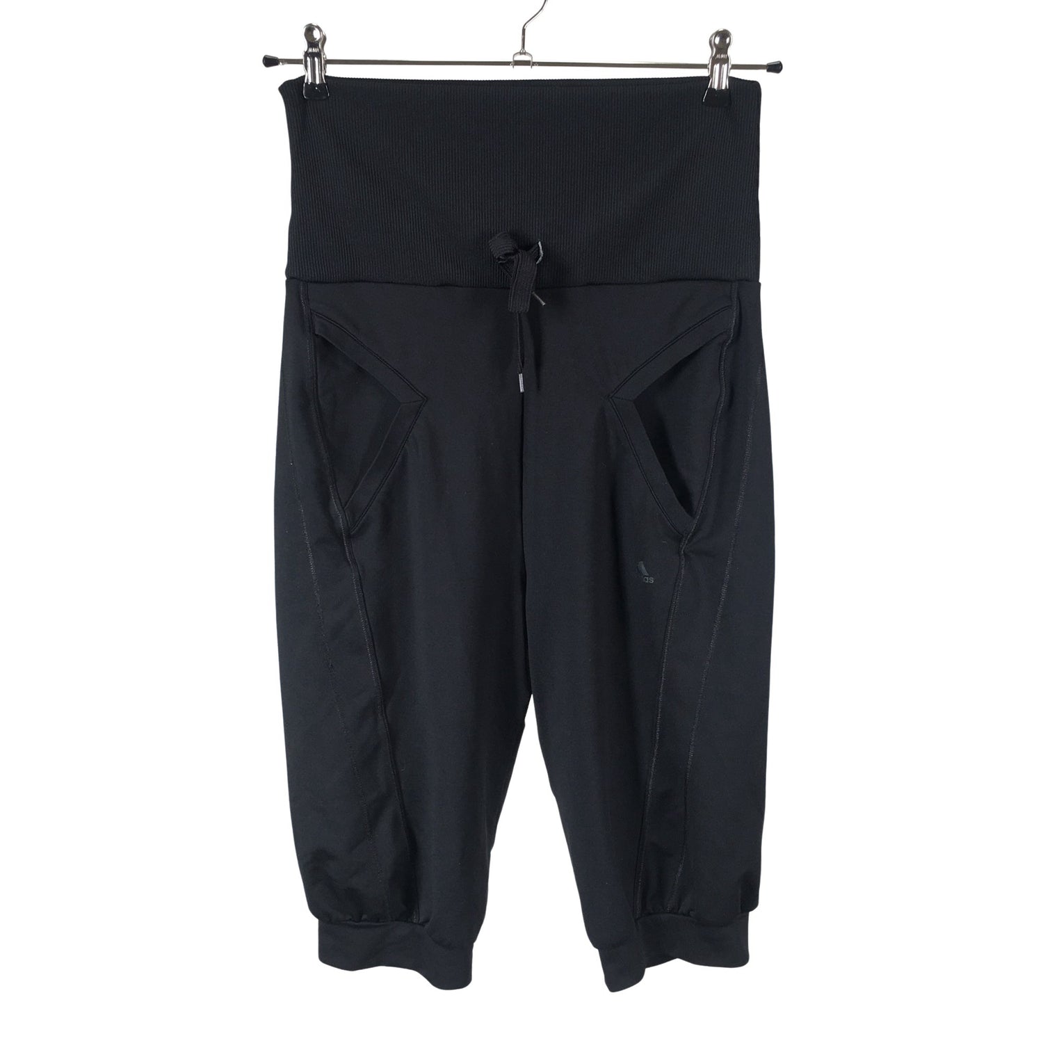  Urheilucaprit  Urheilucaprit, koko 42  Adidas 
