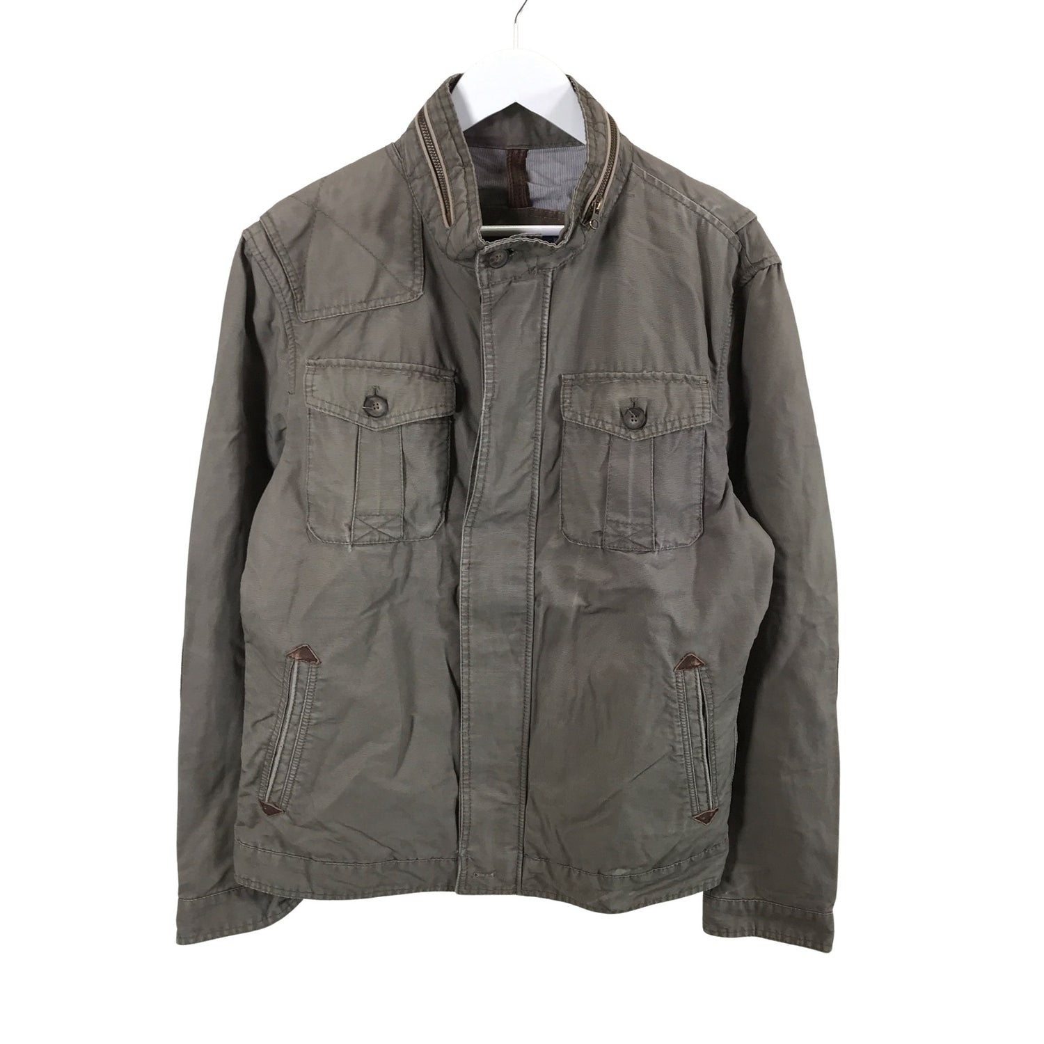  Urheilutakki  Ulkoilutakki, koko XL  Massimo Dutti 