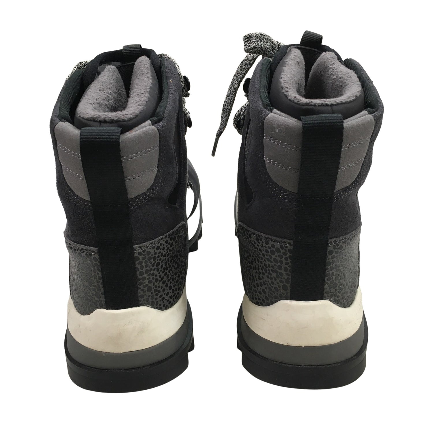  Talvikengät  Talvikengät, koko 40  Adidas 