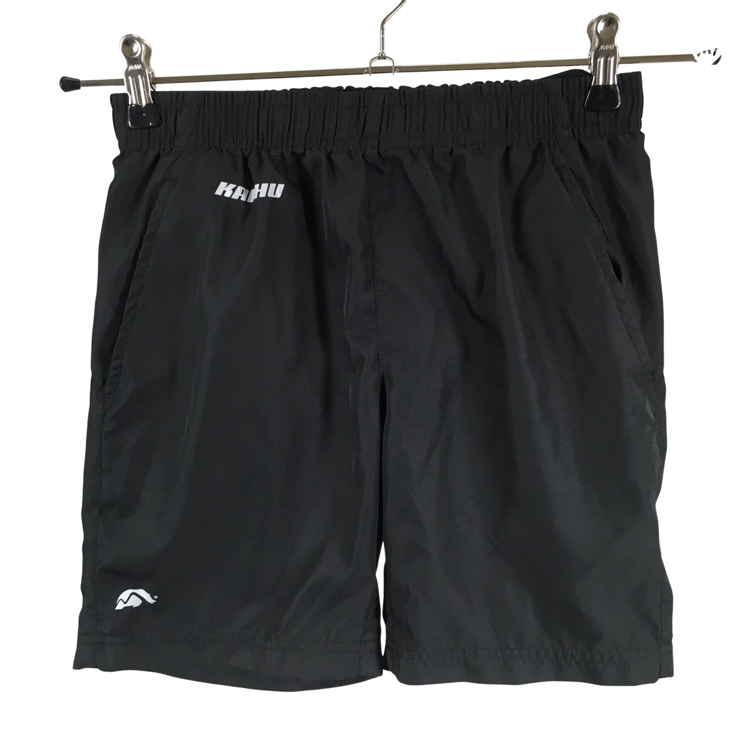  Urheilushortsit  Urheilushortsit, koko 146 - 152  Karhu 