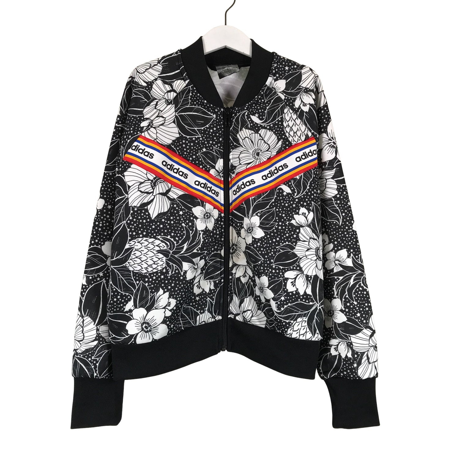  Urheilutakki  Verryttelytakki, koko 146 - 152  Adidas 