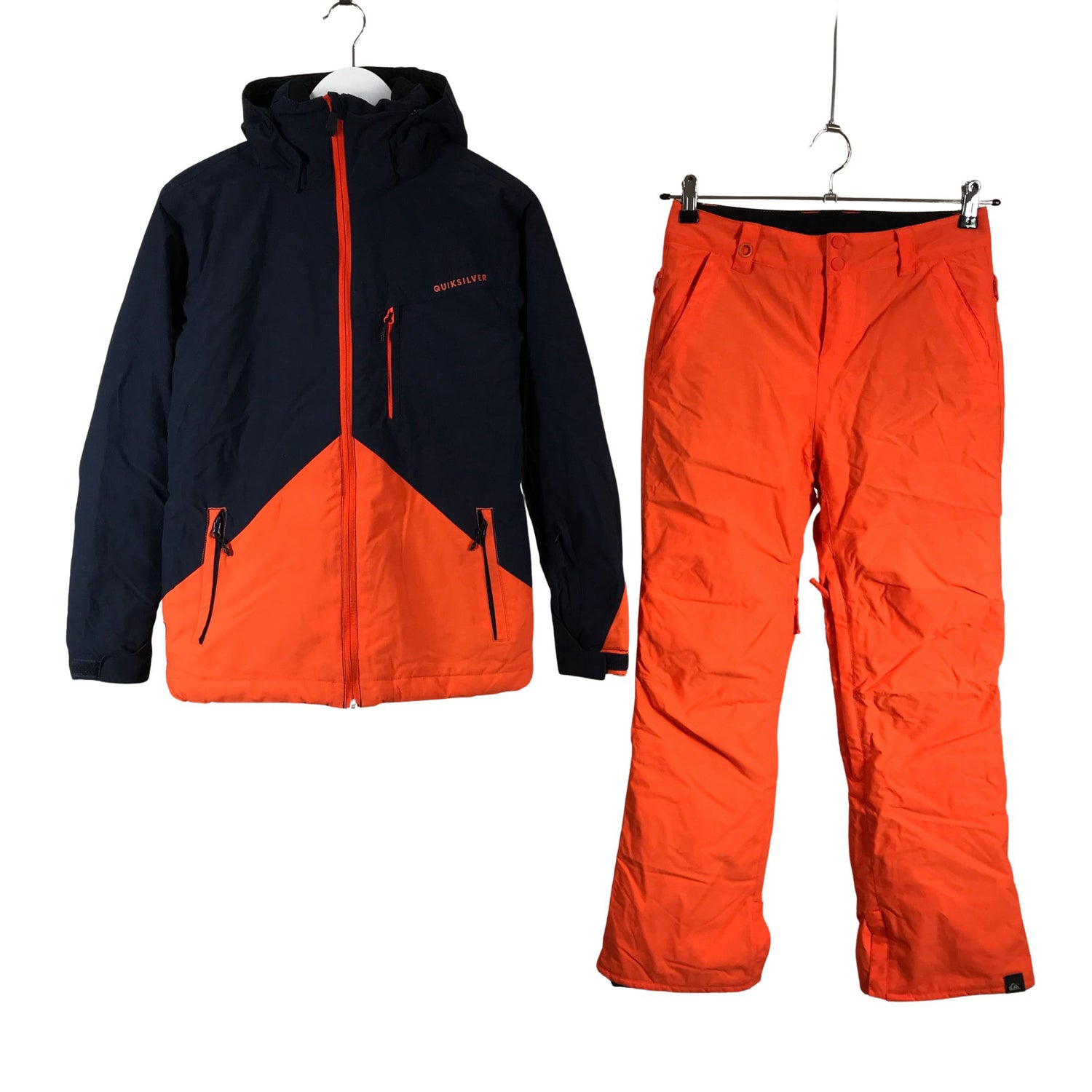  Toppa-asu  Toppa-asu, koko 158 - 164  Quiksilver 