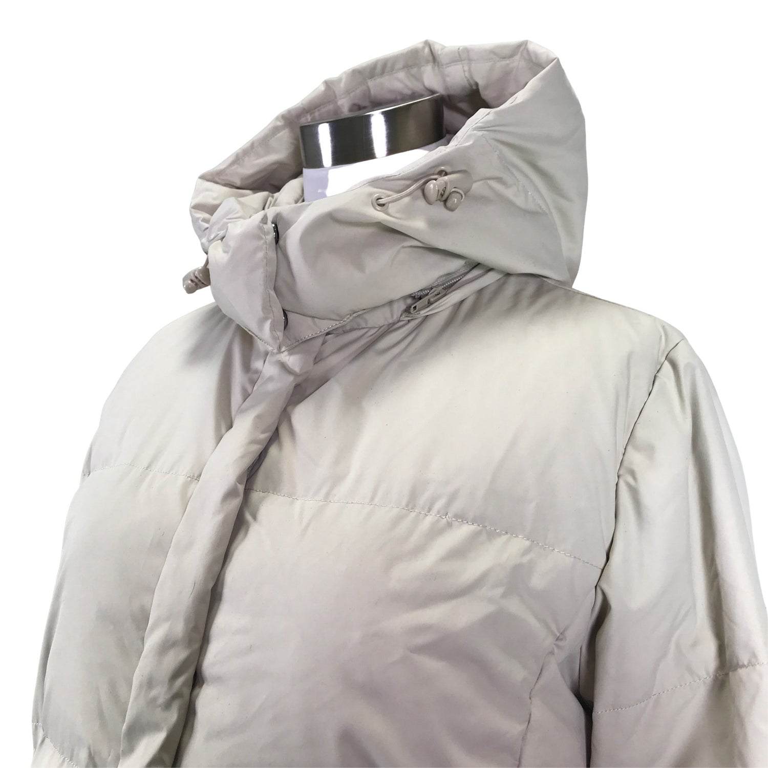  Untuvatakki  Untuvatakki, koko 38  R-collection 