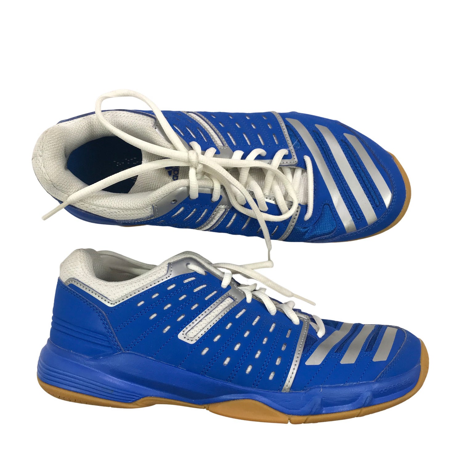  Sisäliikuntakengät  Sisäliikuntakengät, koko 40  Adidas 