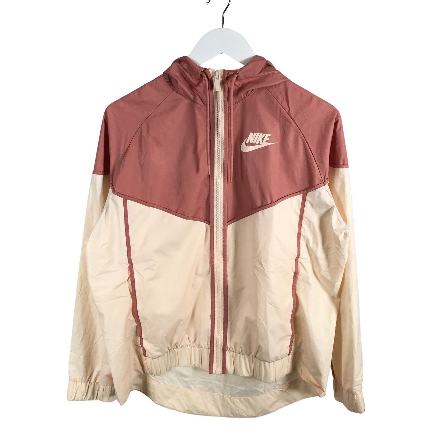  Urheilutakki  Urheilutakki, koko 40  Nike 