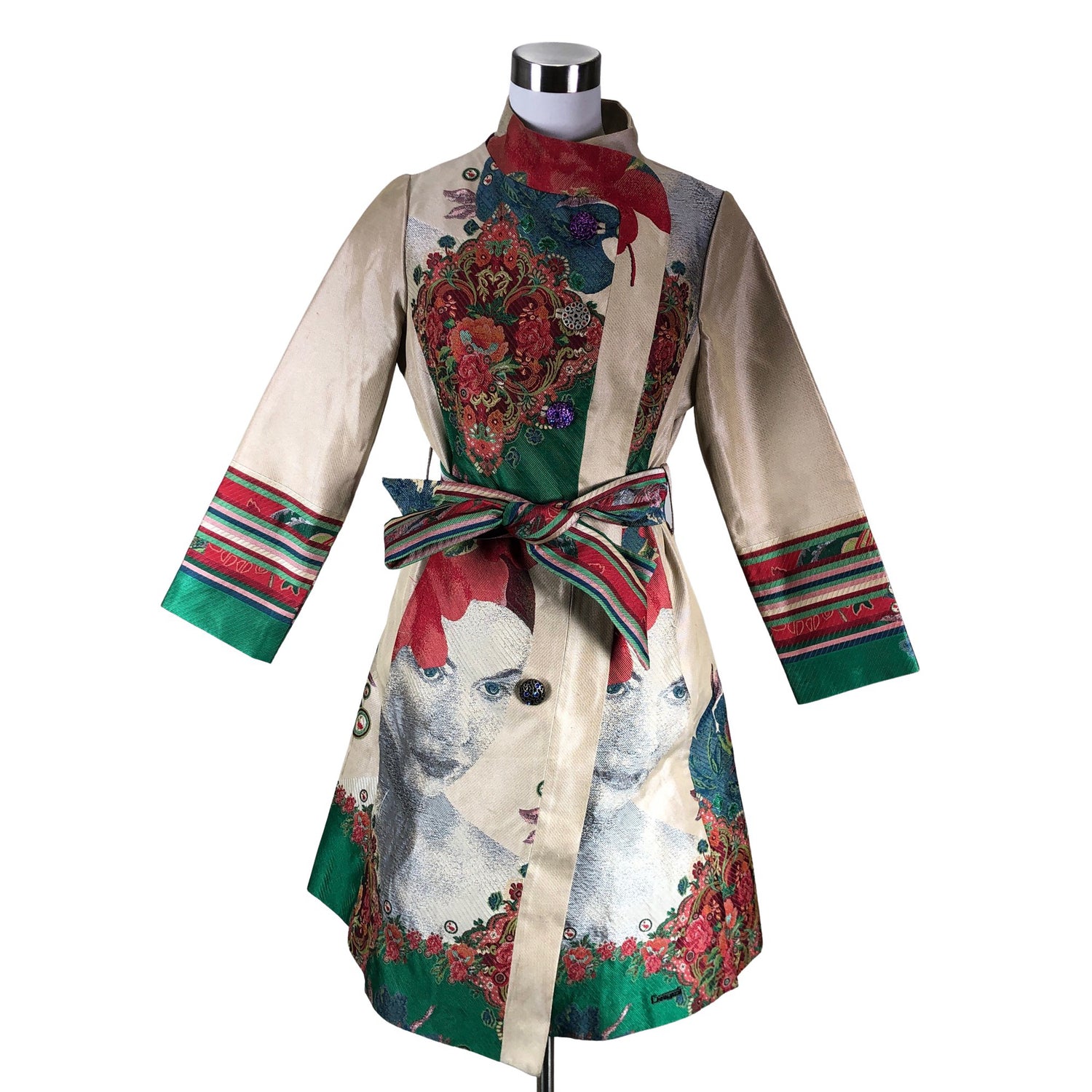  Välikausitakki  Trenssitakki, koko 42  Desigual 