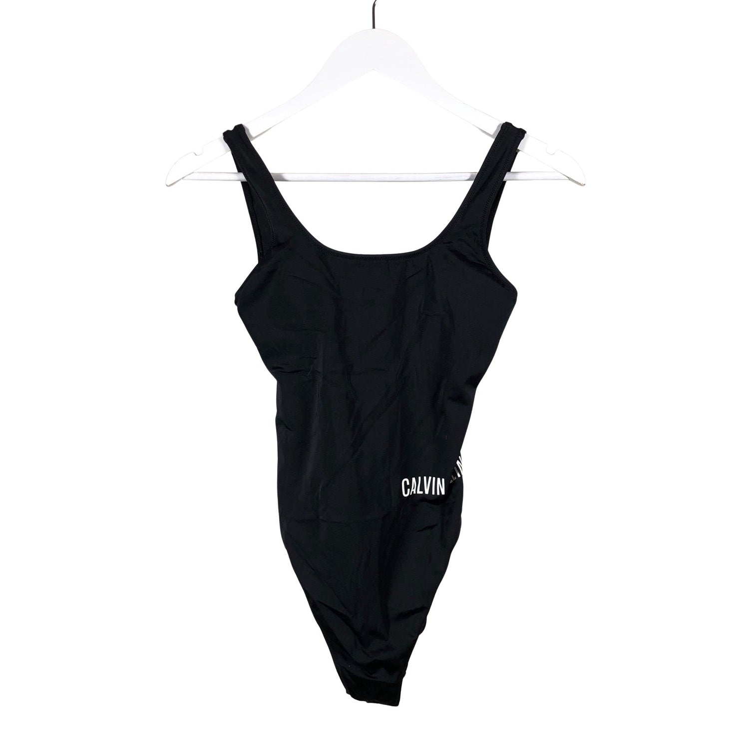  Uima-asu  Uimapuku, koko 34  Calvin Klein 