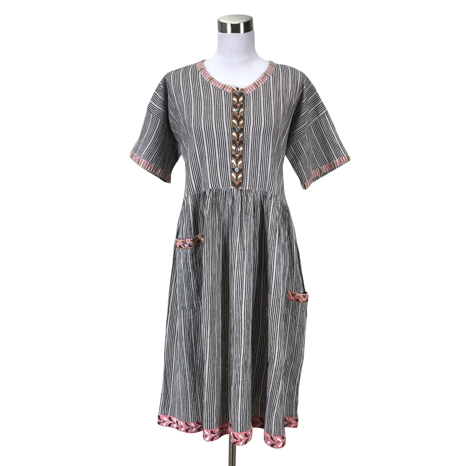  Mekko  Kangasmekko, koko 40  Gudrun Sjöden 