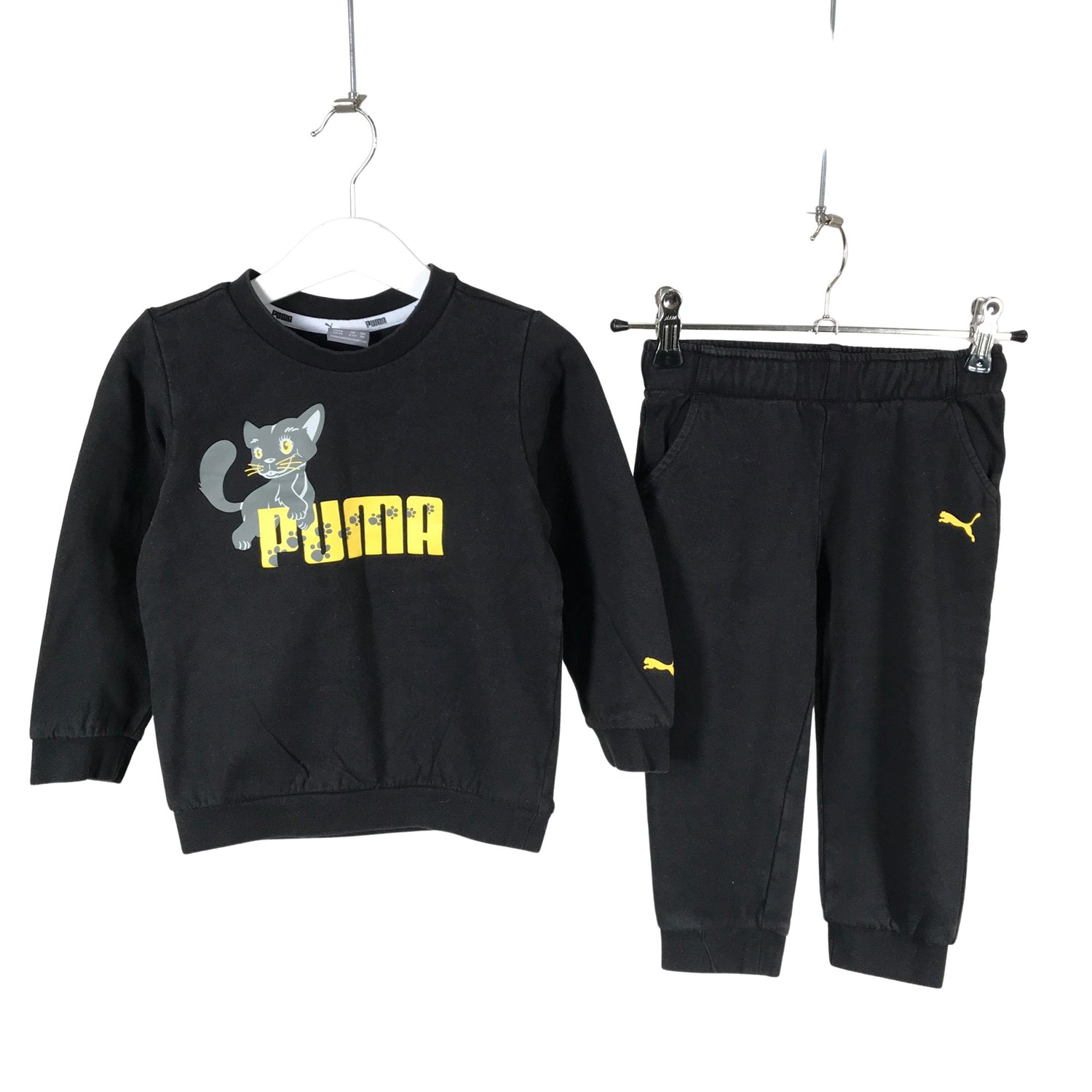  Collegeasu  Collegeasu, koko 92 - 98  Puma 