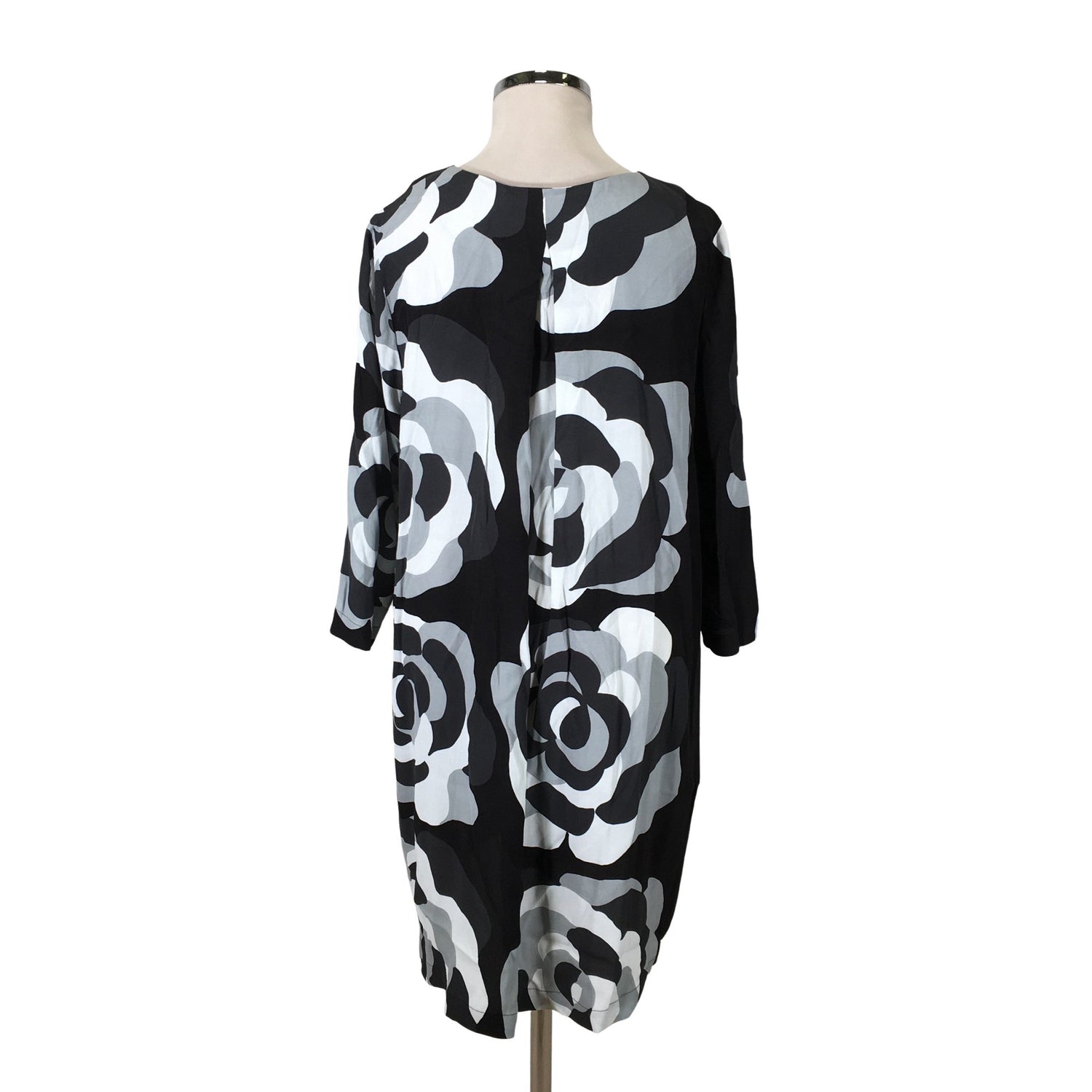 Mekko  Sifonkimekko, koko 46  Marimekko 