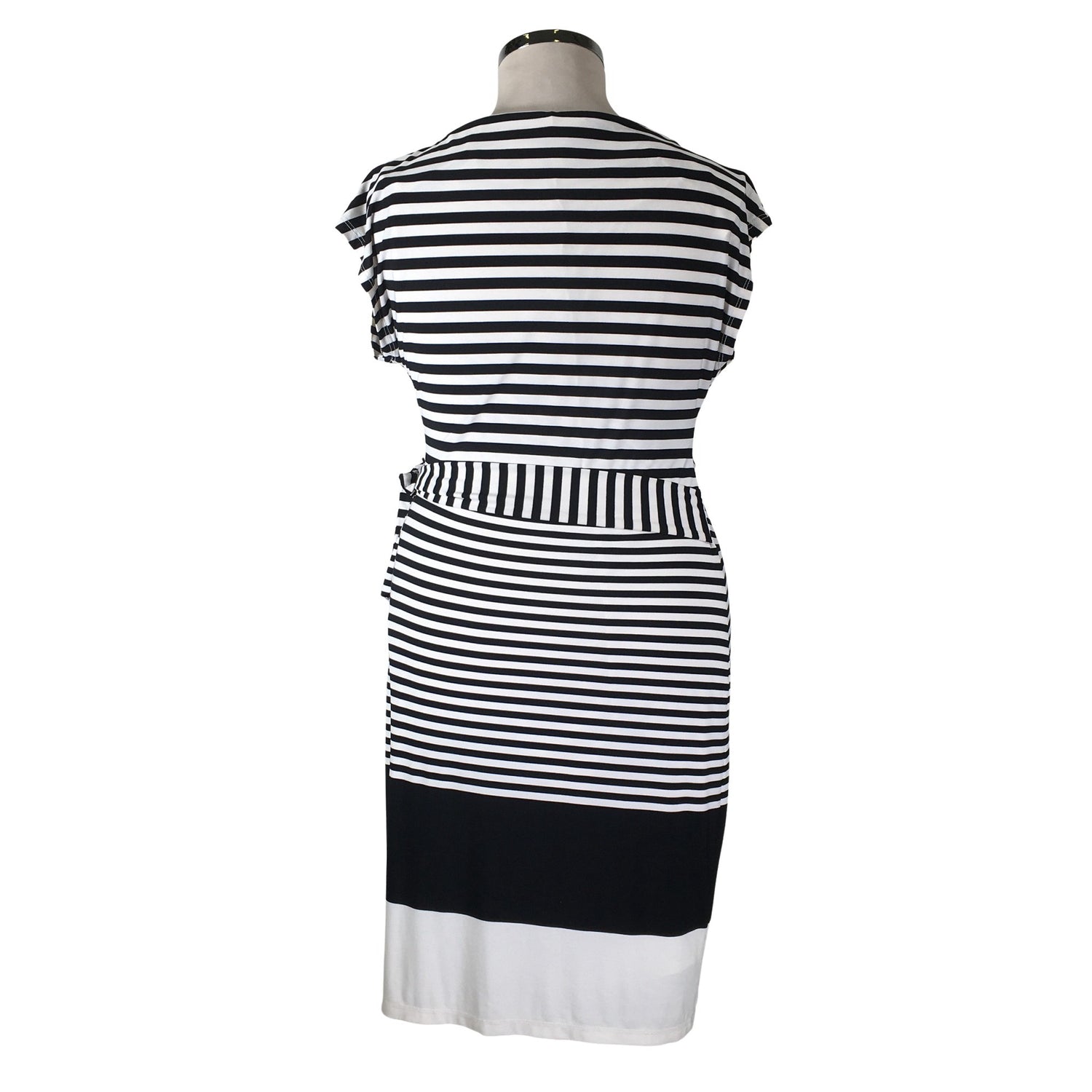  Mekko  Trikoomekko, koko 42  Esprit 