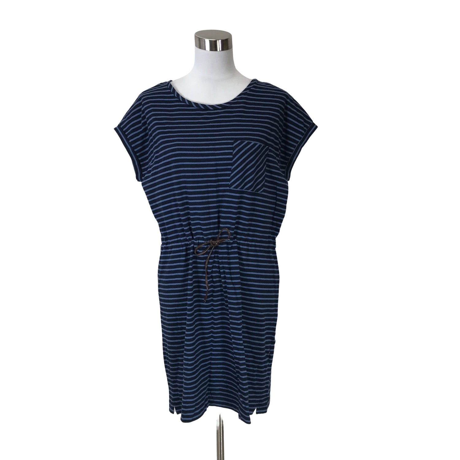  Mekko  Trikoomekko, koko 40  Esprit 