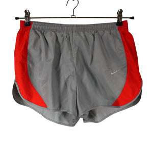 Unisex Nike - Urheilushortsit, koko 36 -  (1)