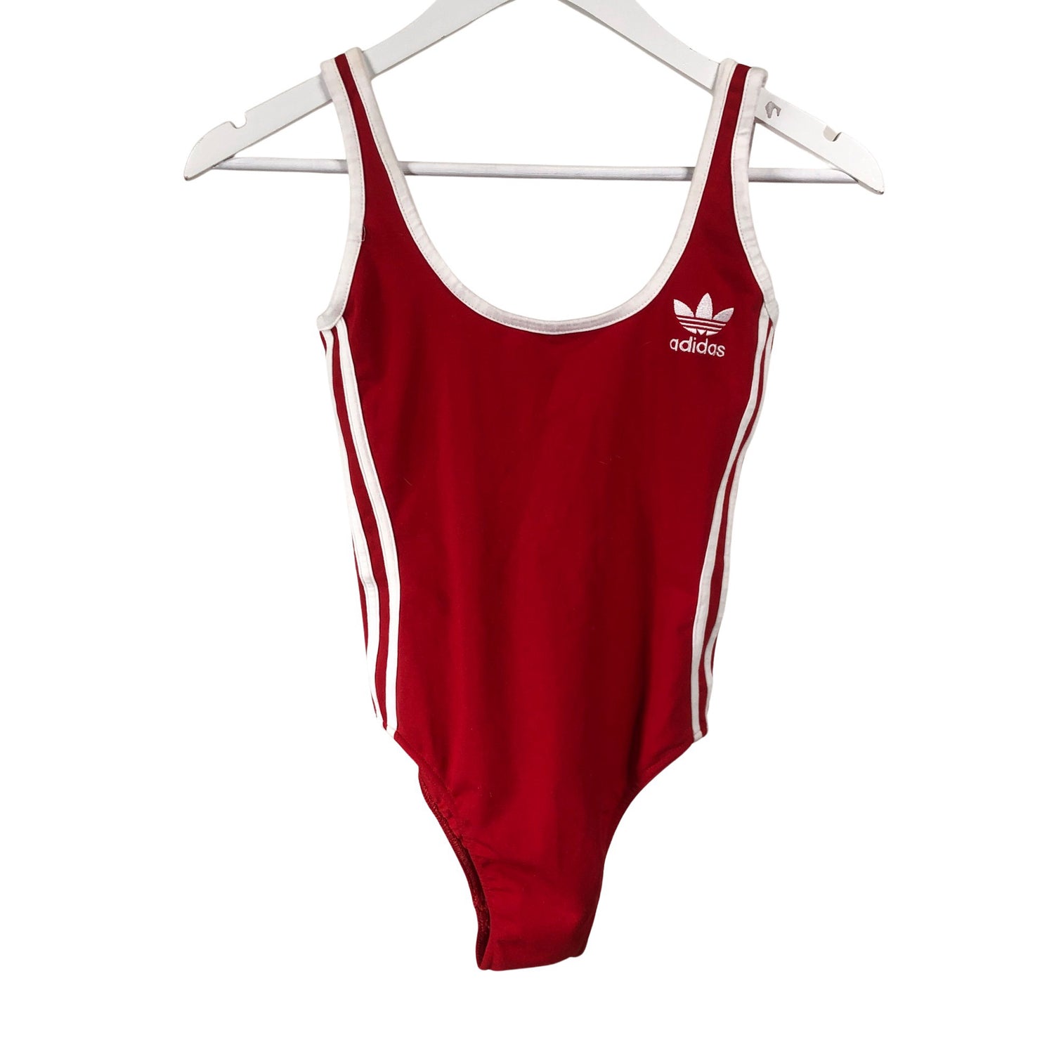  Uima-asu  Uimapuku, koko 34  Adidas 
