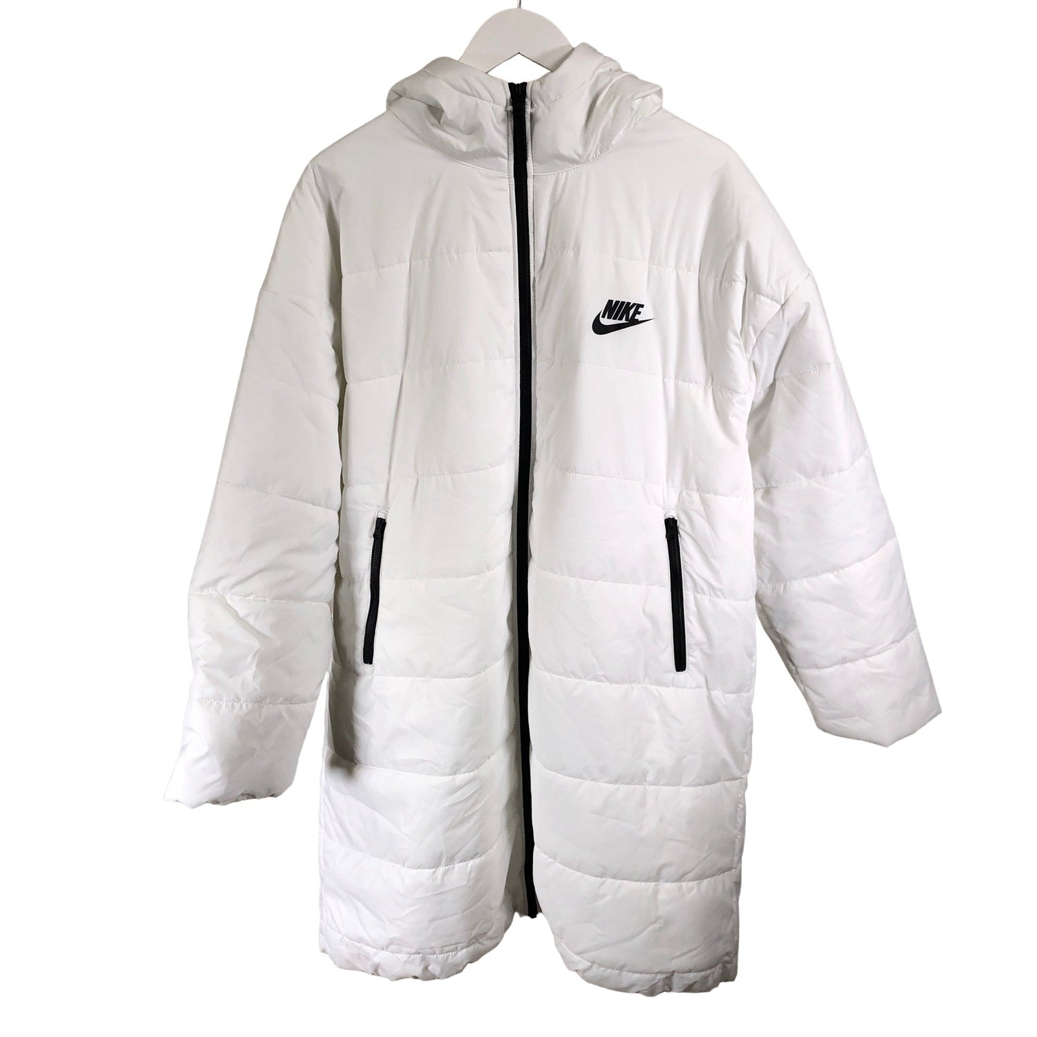  Kevyttoppatakki  Kevyttoppatakki, koko 42  Nike 