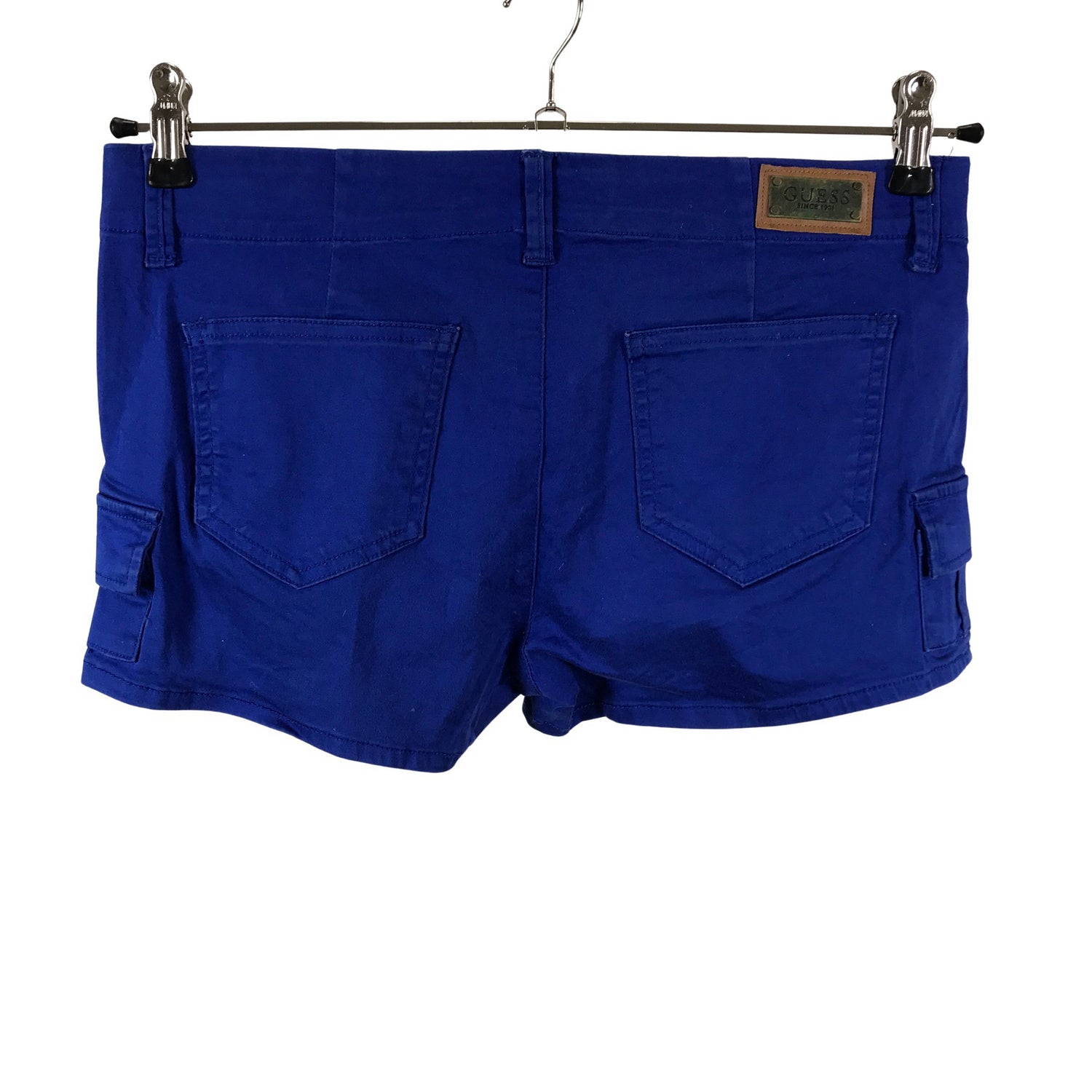 Shortsit  Shortsit, koko 36  Guess 