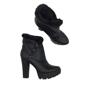 Unisex Guess - Nilkkurit, koko 38 -  (1)