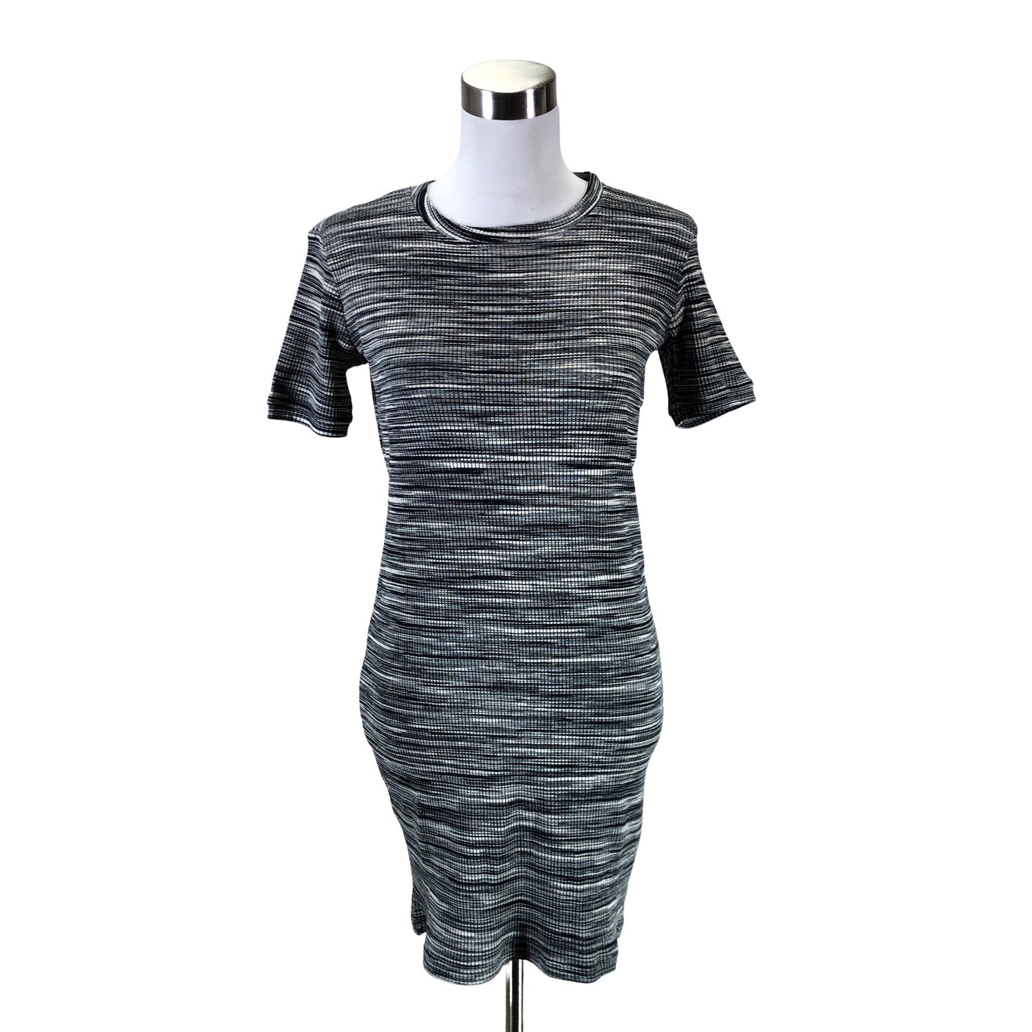  Mekko  Trikoomekko, koko 36  Superdry 