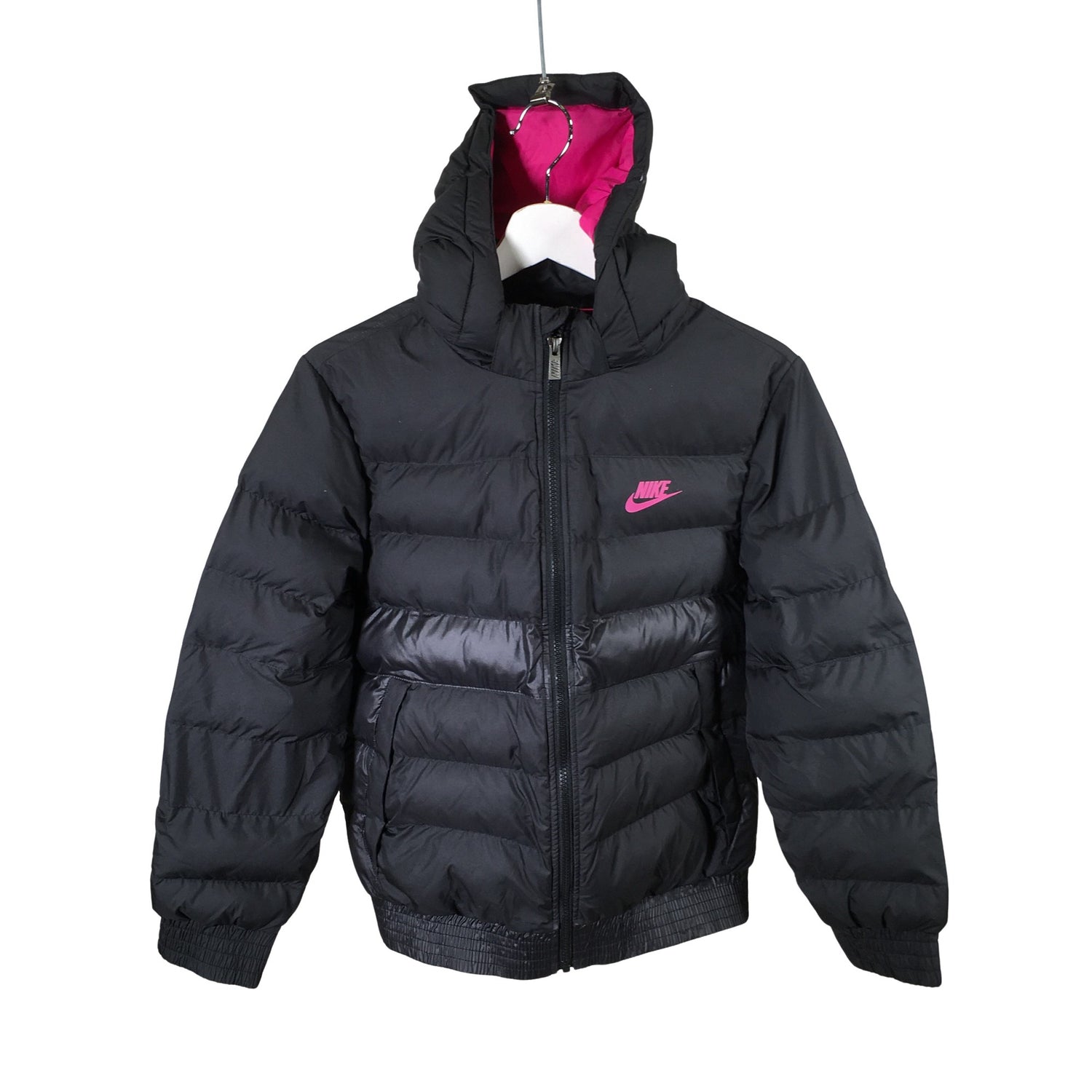  Toppatakki  Toppatakki, koko 152 - 158  Nike 