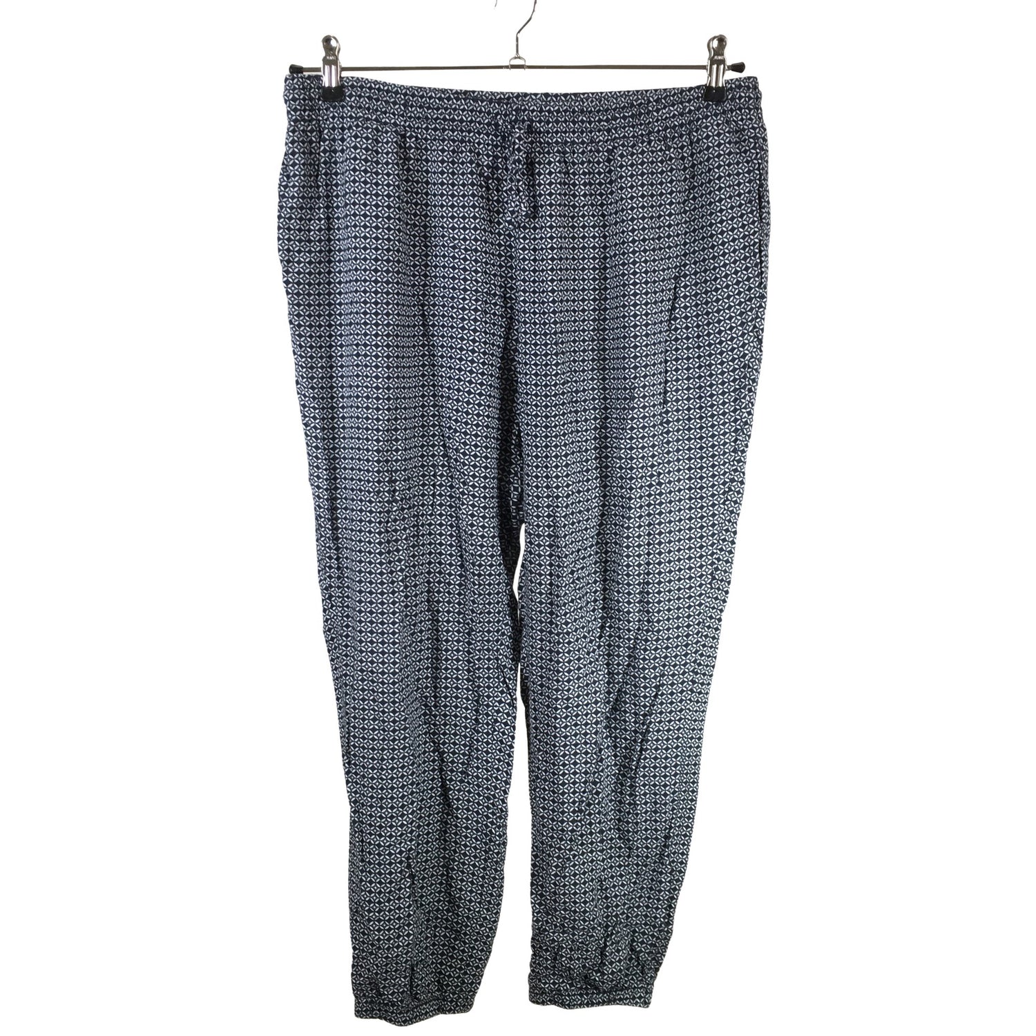  Housut  Ohuet housut, koko 40  Uniqlo 