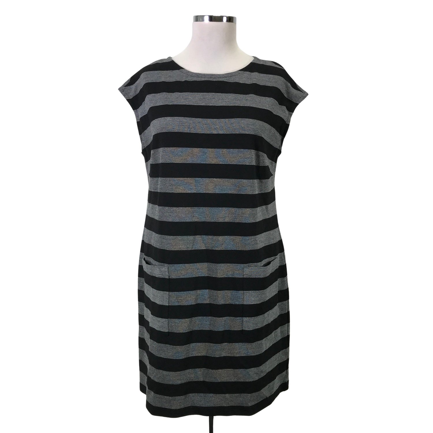  Mekko  Trikoomekko, koko 42  Marimekko 