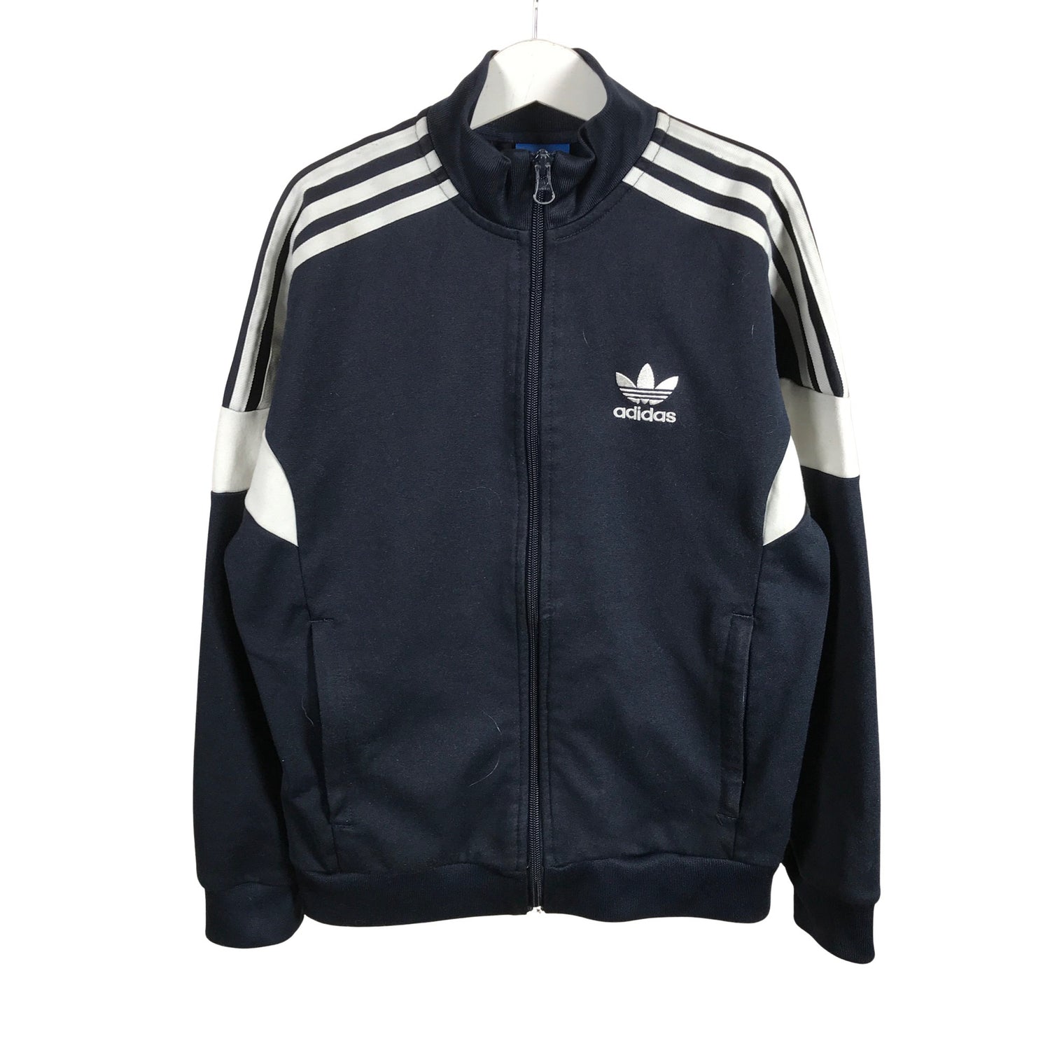  Urheilutakki  Verryttelytakki, koko 134 - 140  Adidas 