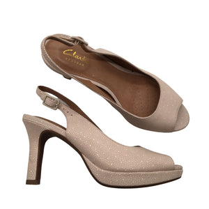 Unisex Clarks - Korolliset sandaalit, koko 37 -  (1)