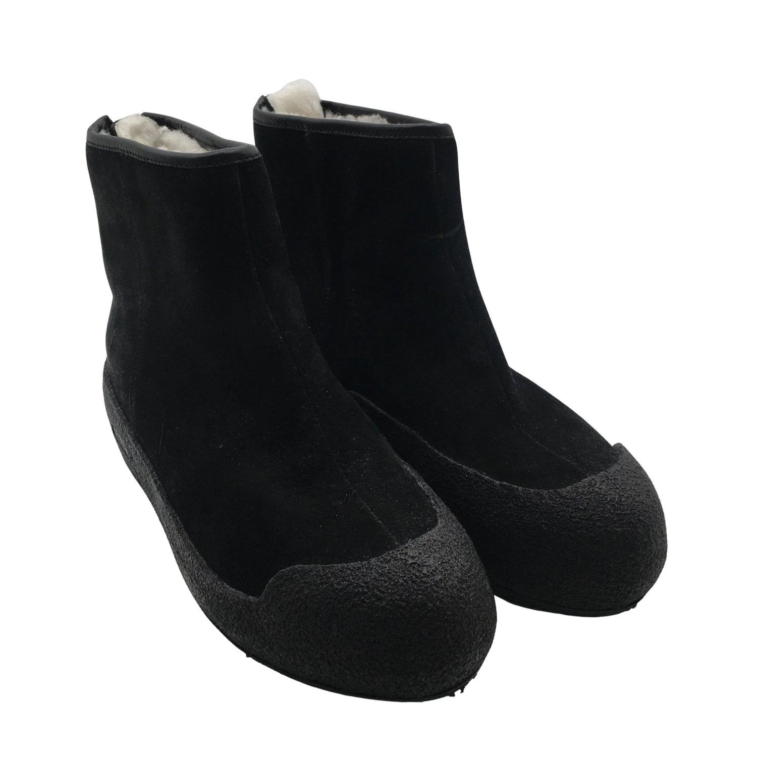  Nilkkurit  Nilkkurit, koko 39  Bally 