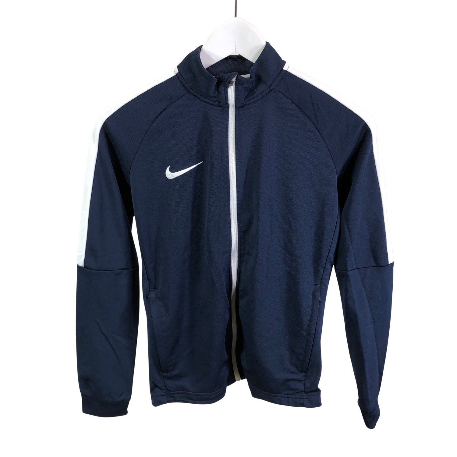  Urheilutakki  Verryttelytakki, koko 152 - 158  Nike 