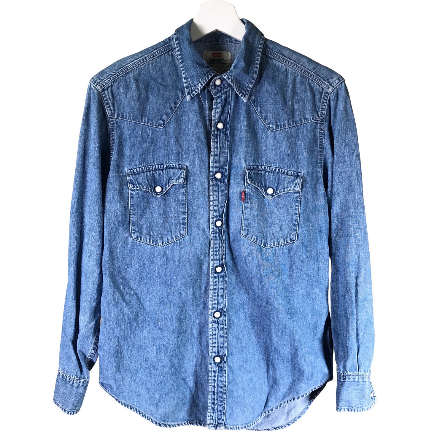  Kauluspaita  Farkkupaita, koko 36  Levi's 