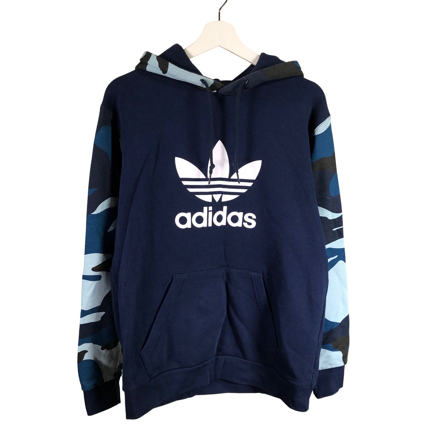  Huppari  Huppari, koko M  Adidas 