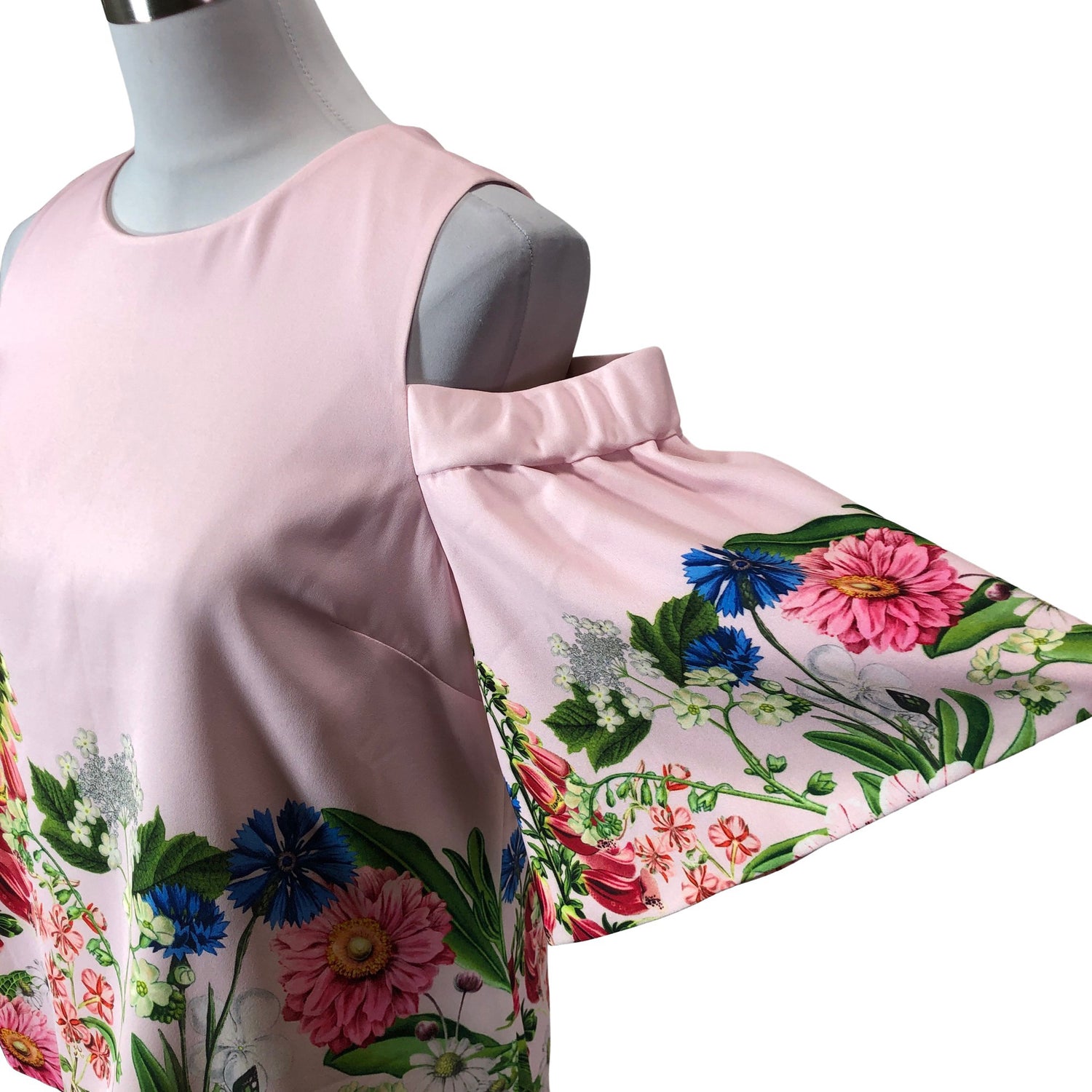  T-paita  Lyhythihainen pusero, koko 40  Ted Baker 