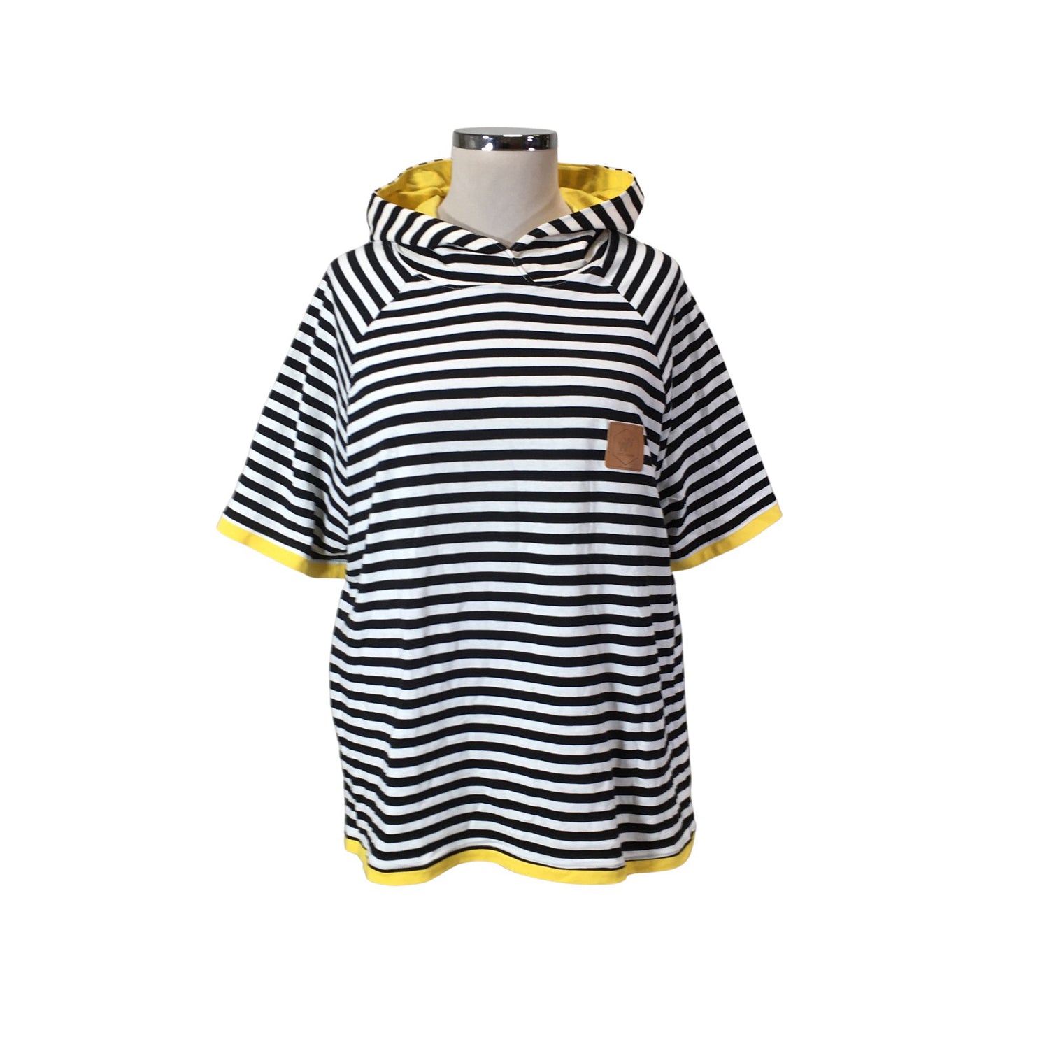  T-paita  T-paita, koko 42  Wiwi Design 