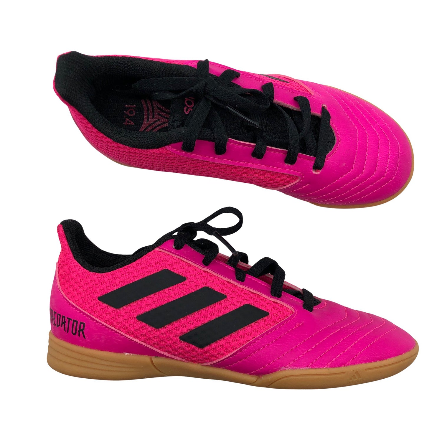  Sisäliikuntakengät  Sisäliikuntakengät, koko 32  Adidas 