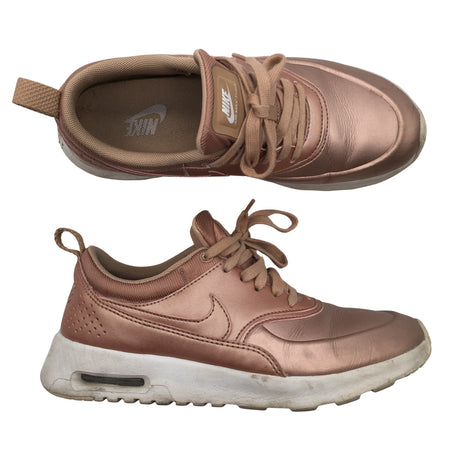 Unisex Nike - Tennarit, koko 37 -  ()