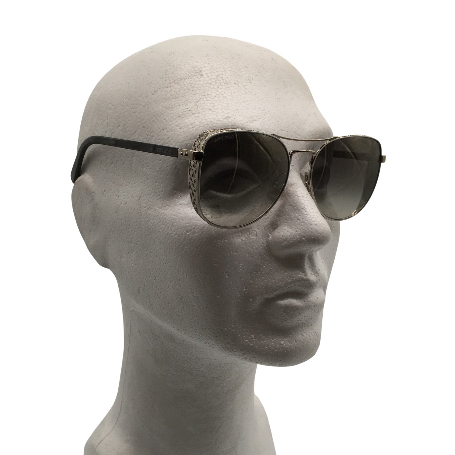 Aurinkolasit, koko Ei kokoa