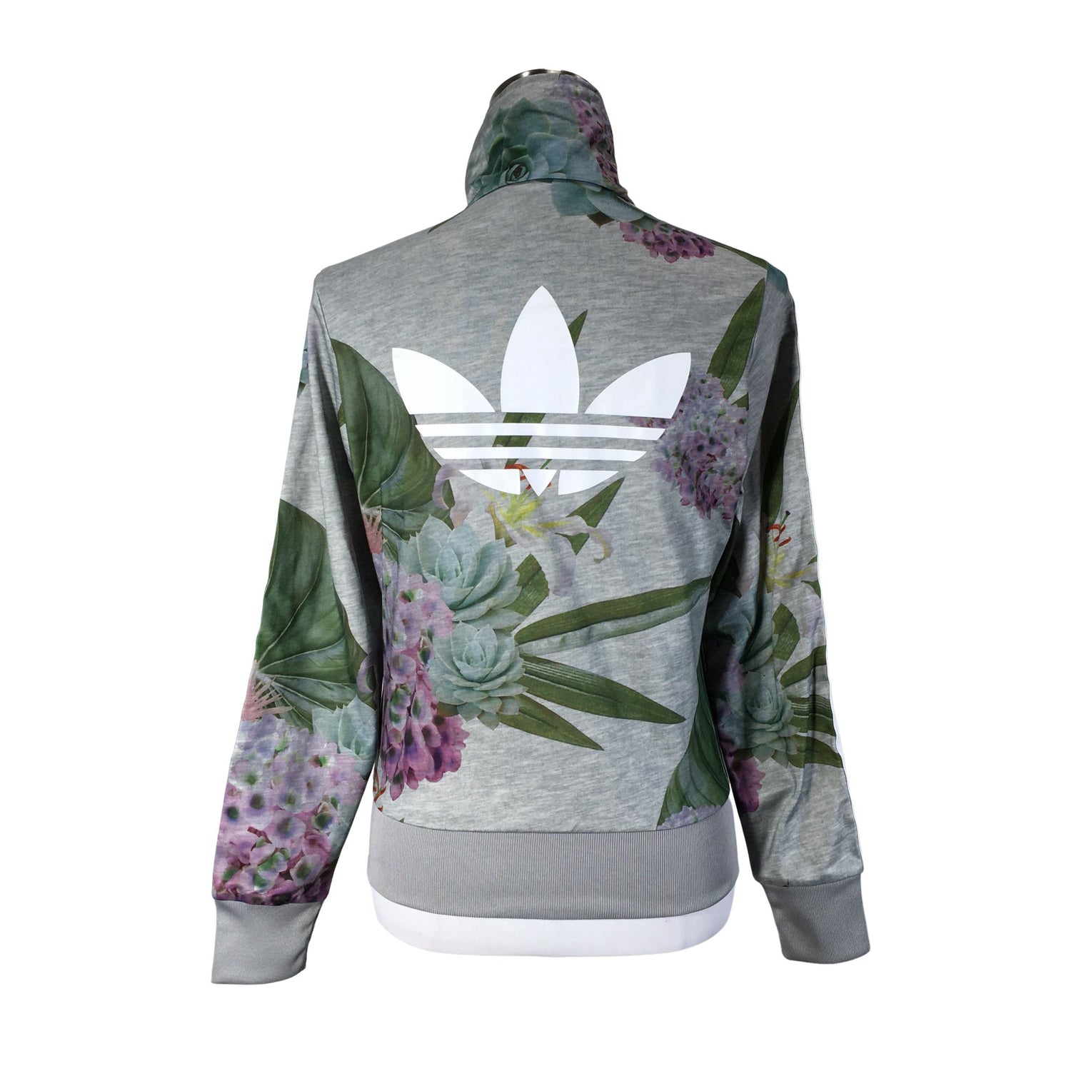  Urheilutakki  Verryttelytakki, koko 34  Adidas 