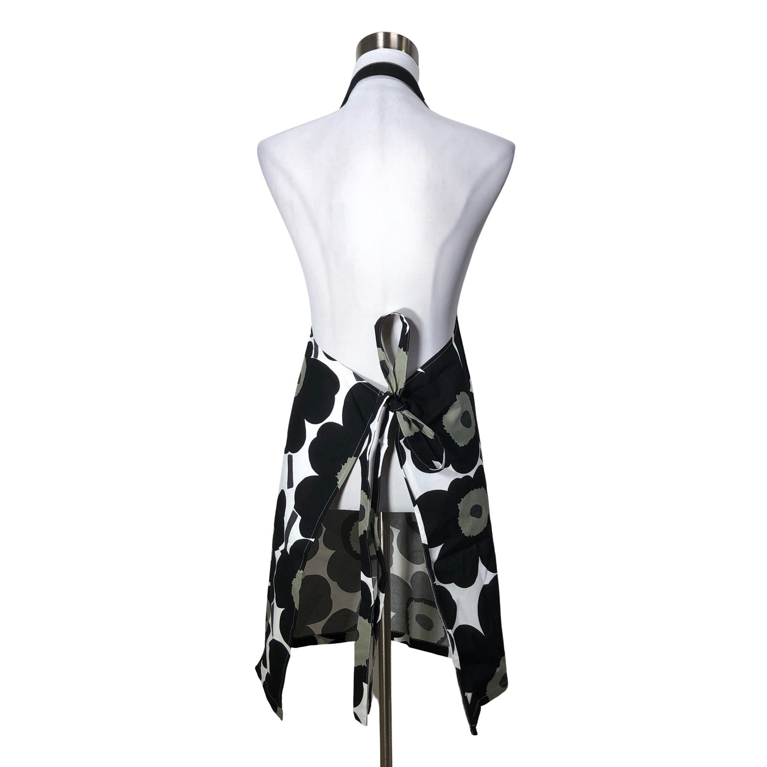 Esiliina, koko Ei kokoa