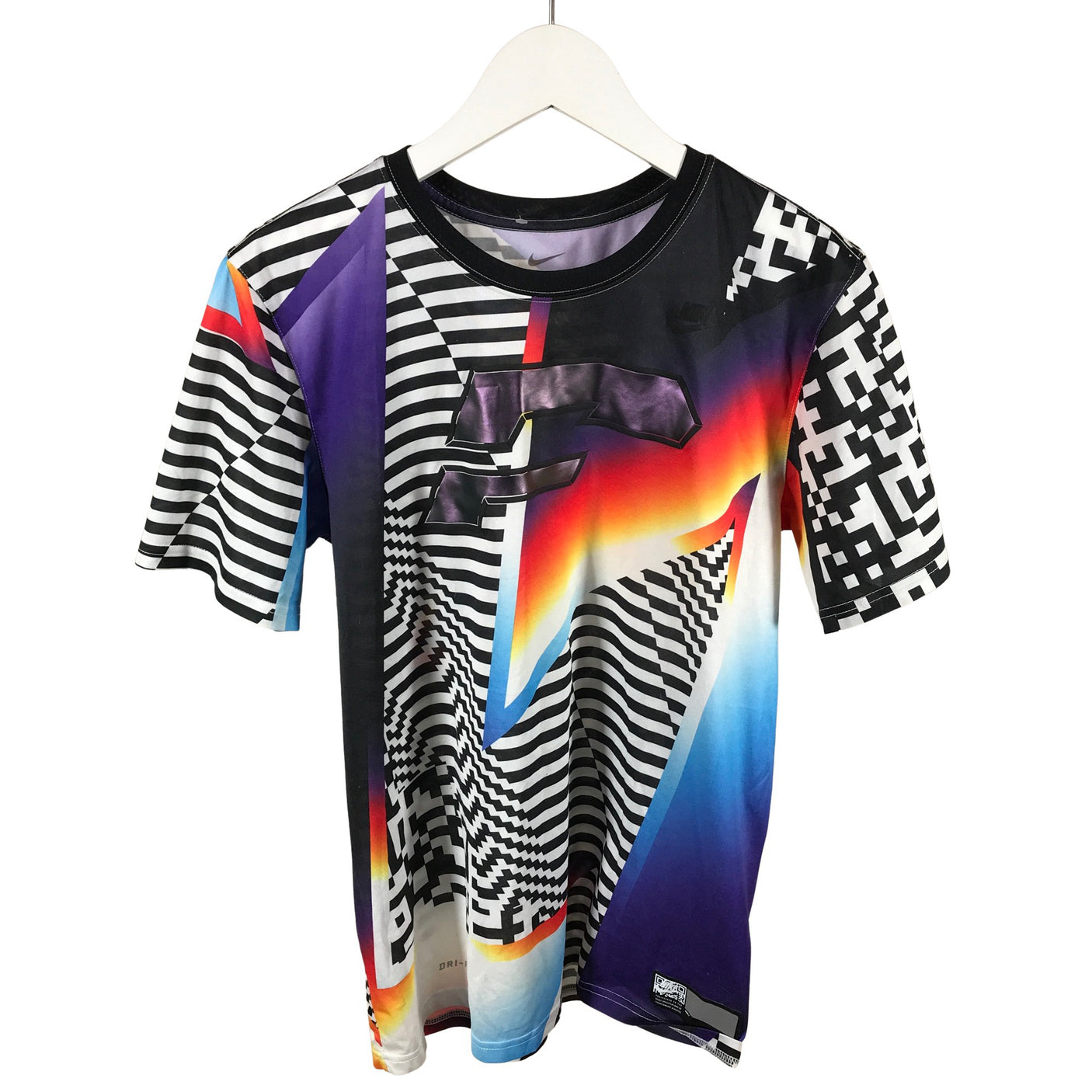 Unisex Nike - Urheilupaita, lyhyet hihat, koko M -  (1)