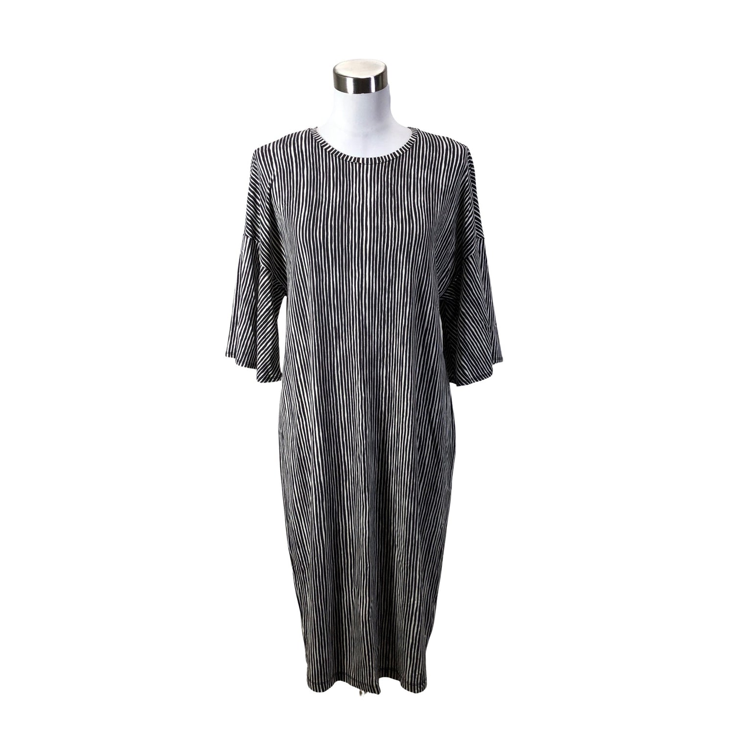 Mekko  Trikoomekko, koko 40  Marimekko 
