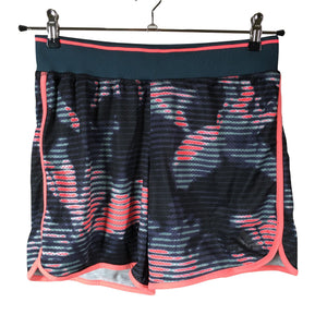 Urheilushortsit, koko 36